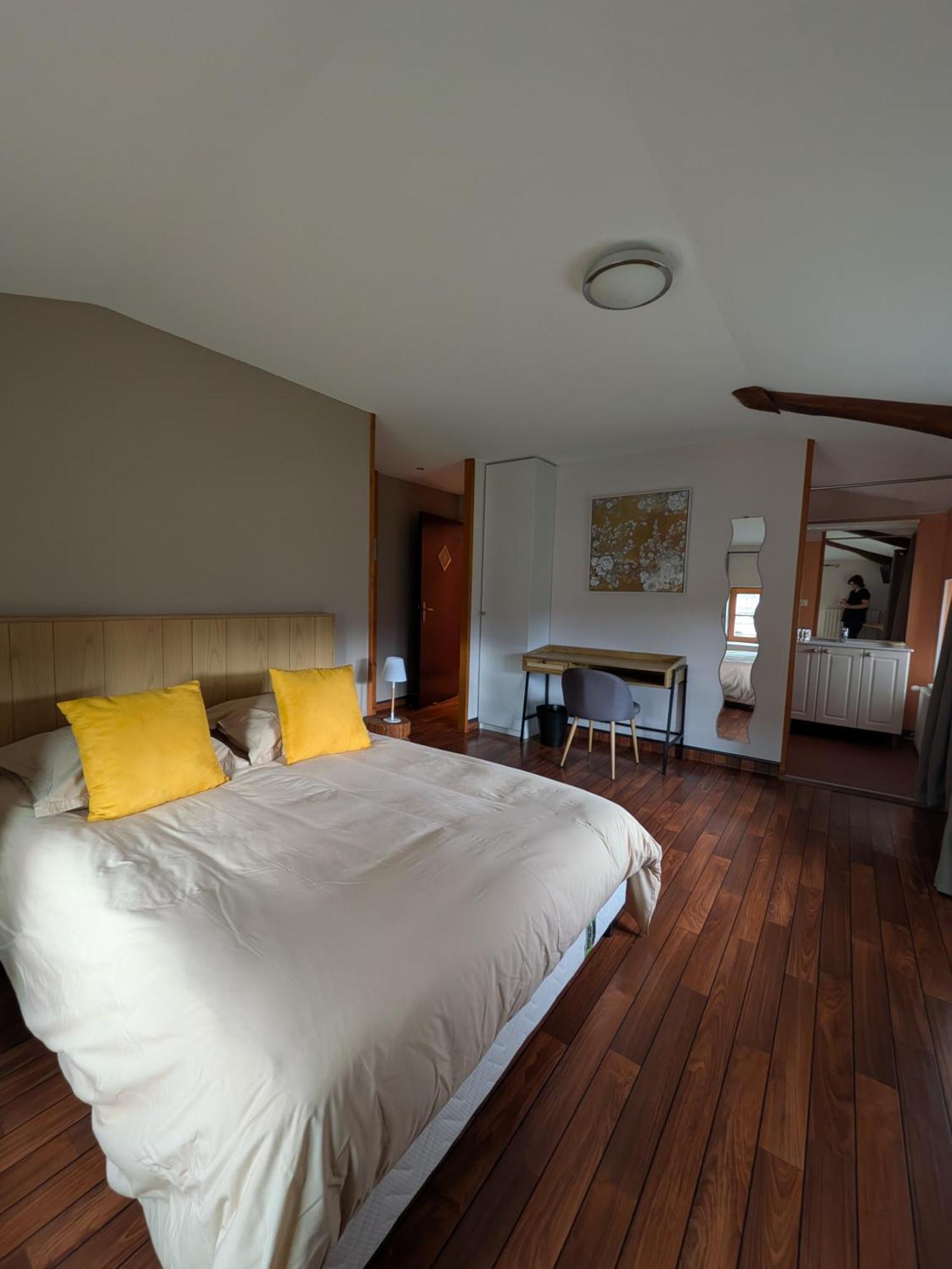 L'Estampille Hotel Saint-Vidal Luaran gambar